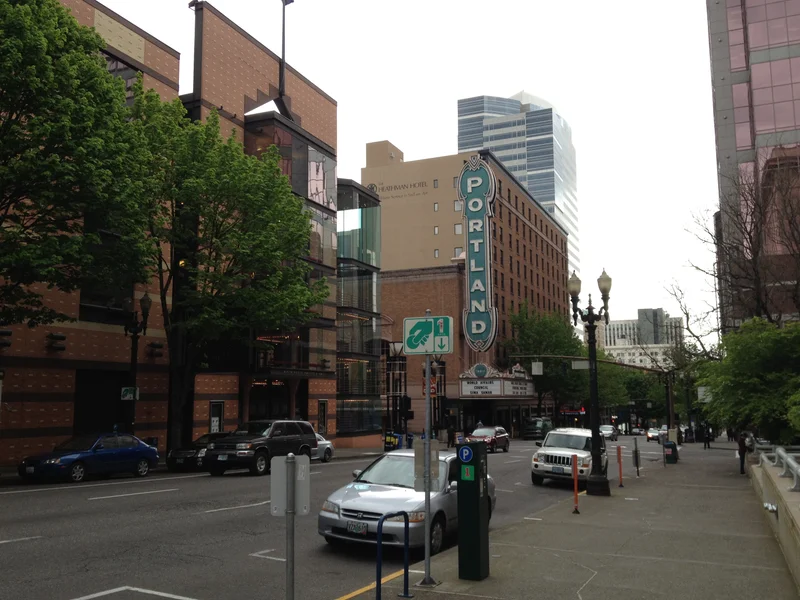 The dream of the '90s is still alive - gallery image 13