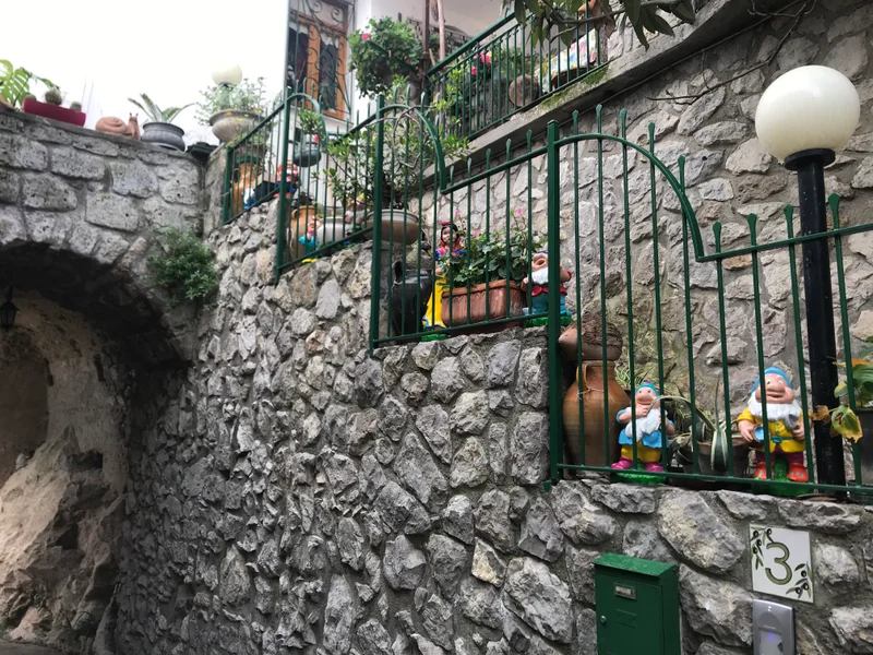 Sorrento - gallery image 12