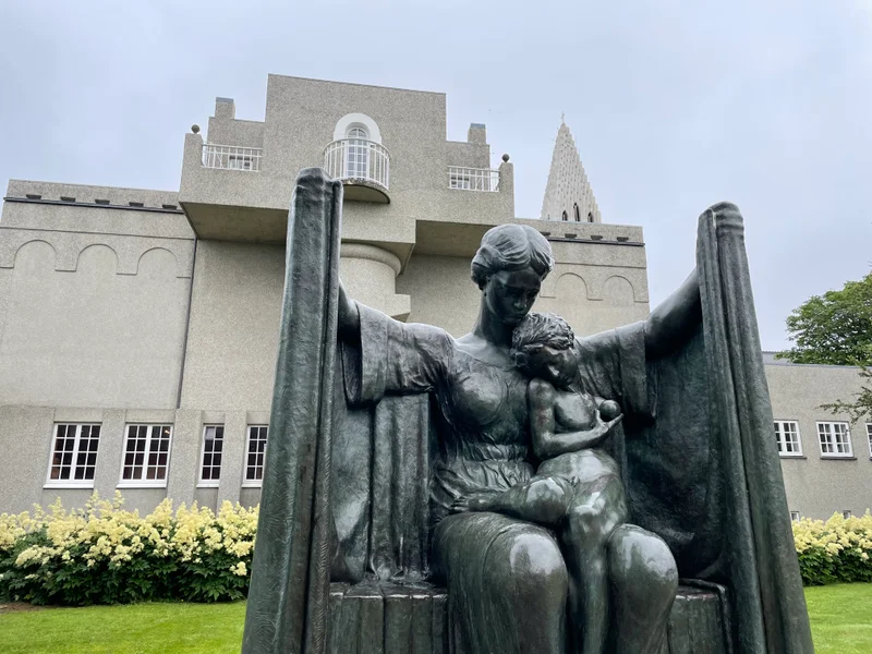 Reykjavik - gallery image 11