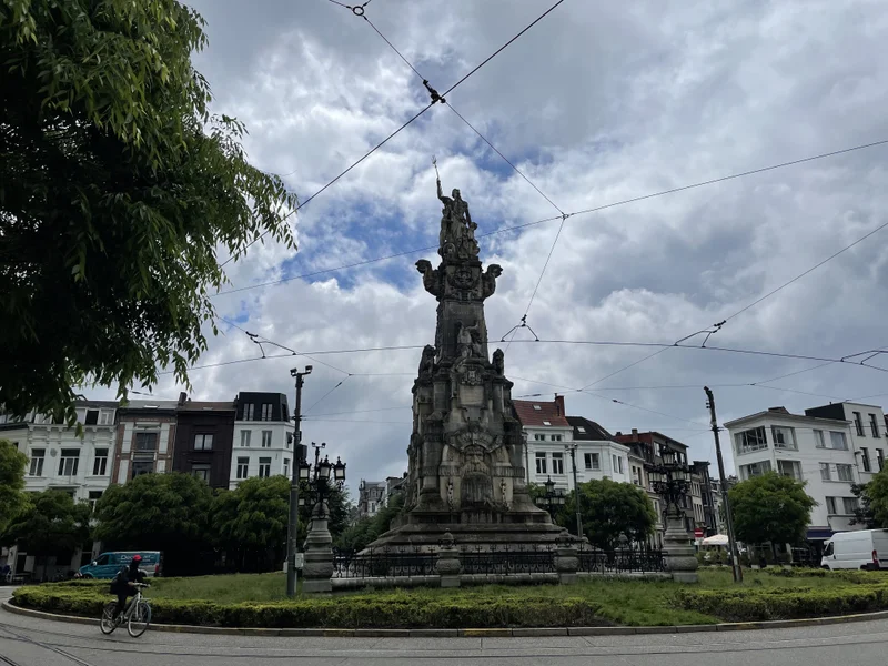 Summer in Antwerp - gallery image 3