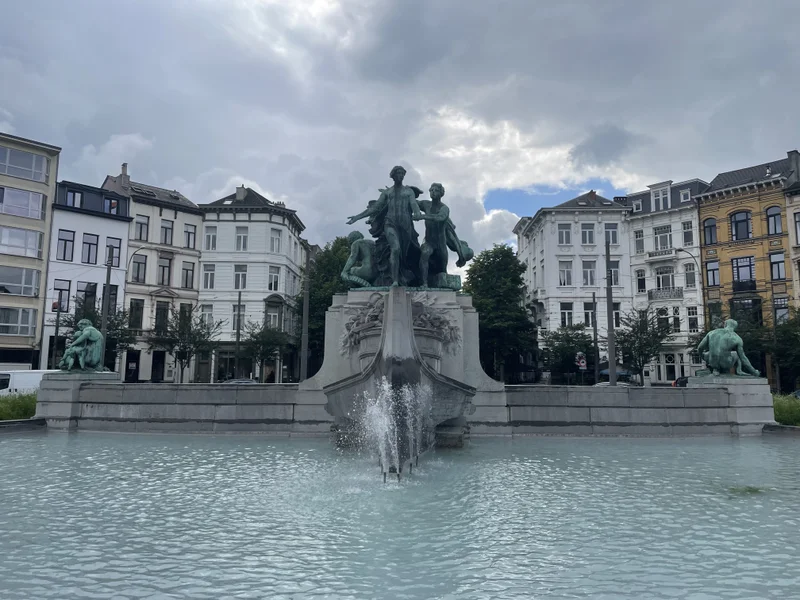 Summer in Antwerp - gallery image 5