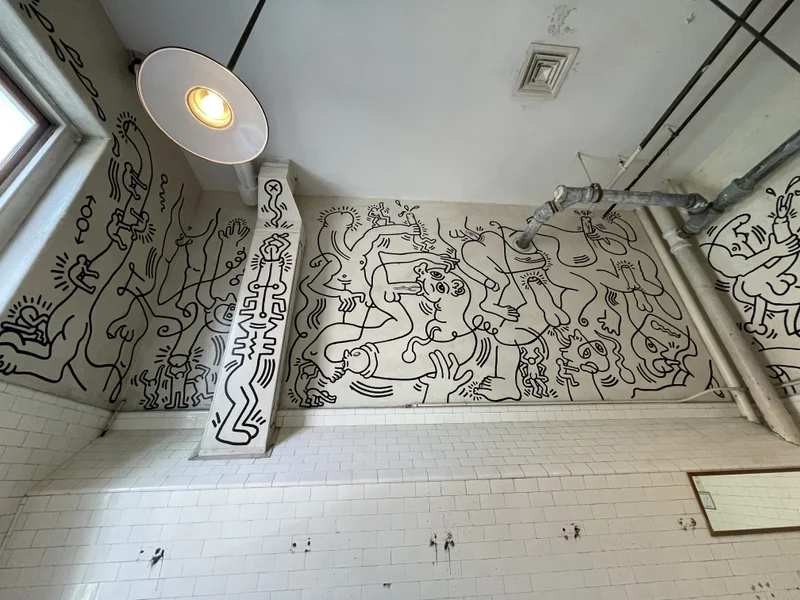 Haring Mens Room - gallery image 2